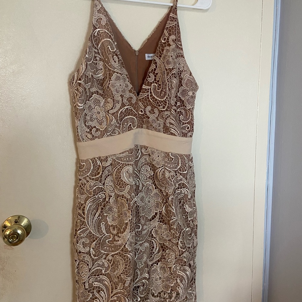 Dress the Population, size Medium